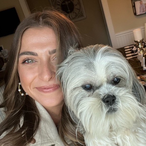 Meet your Posher, Taylor - Picture 1 of 1